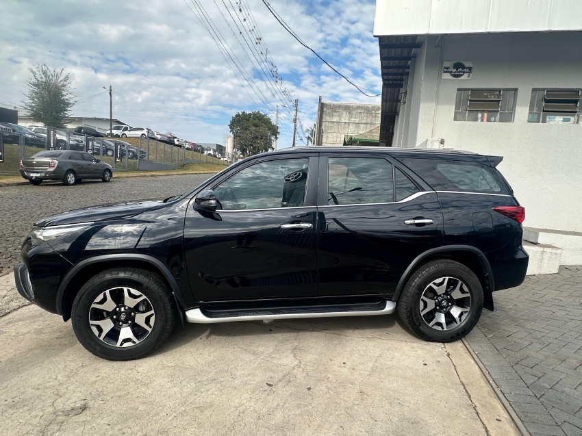 toyota hilux sw4 2.8 srx diamond 4x4 7 lugares 16v turbo intercooler diesel 4p automatico 2020