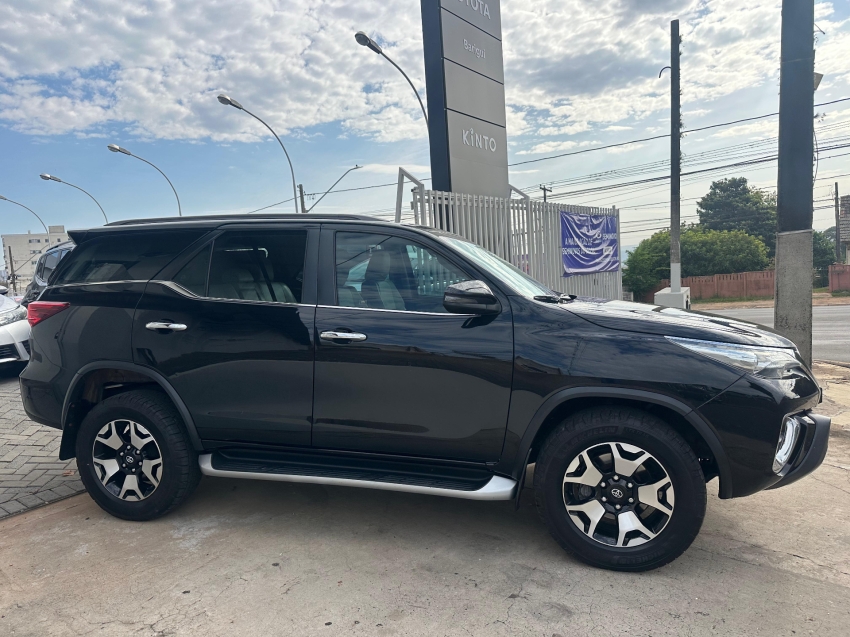 toyota hilux sw4 2.8 srx diamond 4x4 7 lugares 16v turbo intercooler diesel 4p automatico 2020