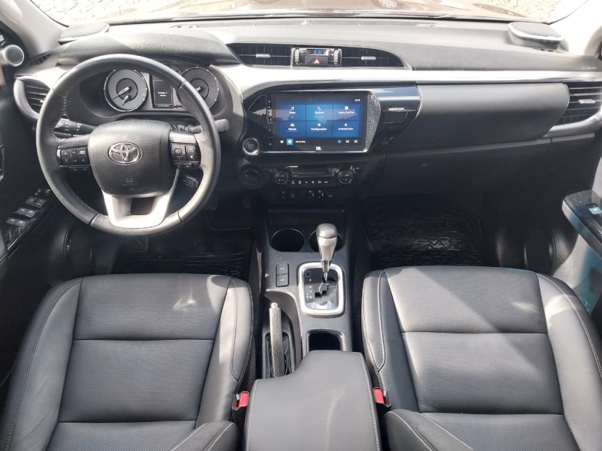 toyota hilux 2.8 d-4d turbo diesel cd srx plus 4x4 automatico 4p 2024