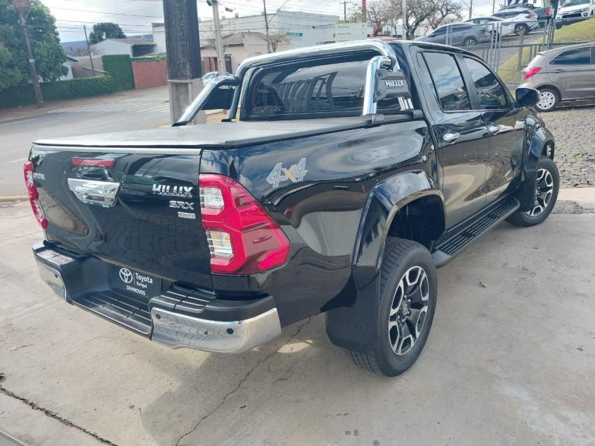 toyota hilux 2.8 d-4d turbo diesel cd srx plus 4x4 automatico 4p 2024