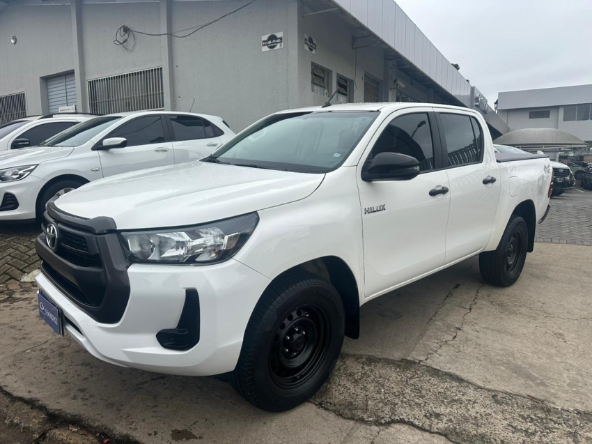toyota hilux 2.8 d-4d turbo diesel cd power pack 4x4 manual 4p 2024