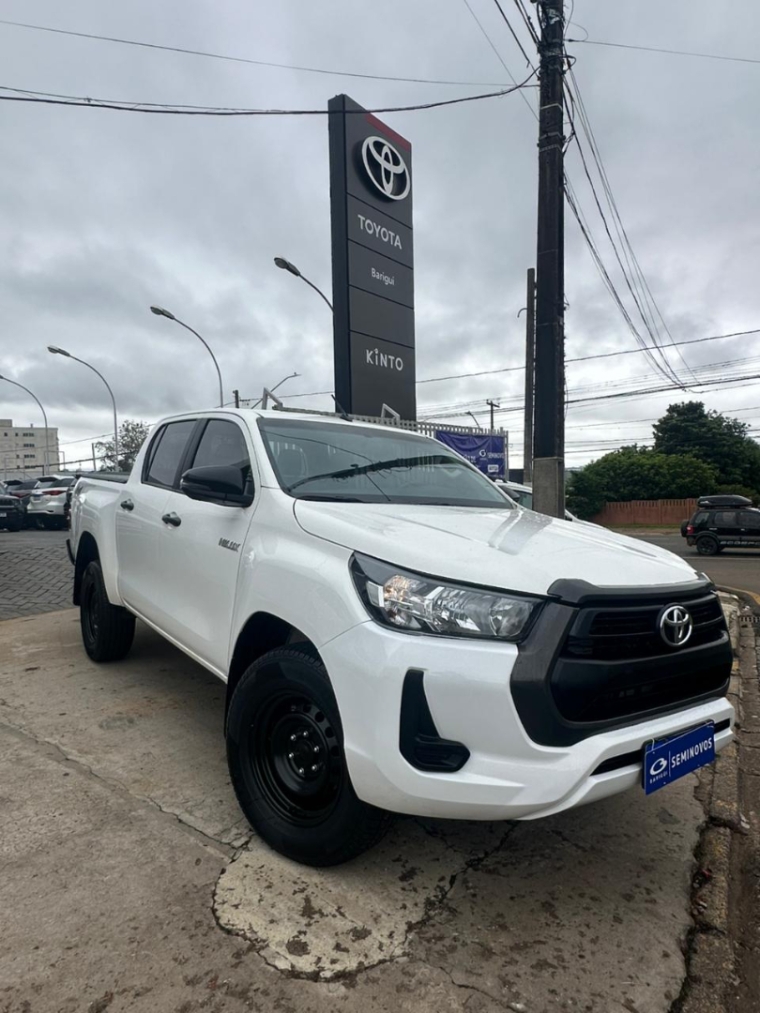 toyota hilux 2.8 d-4d turbo diesel cd power pack 4x4 manual 4p 2024