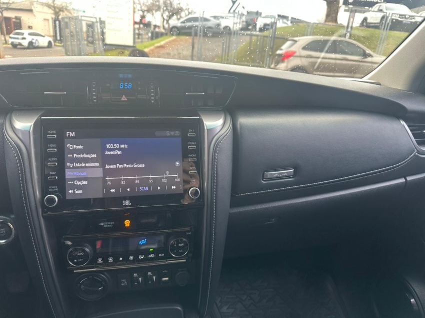toyota hilux sw4 2.8 d-4d turbo diesel srx 7l 4x4 automatico 4p 2022