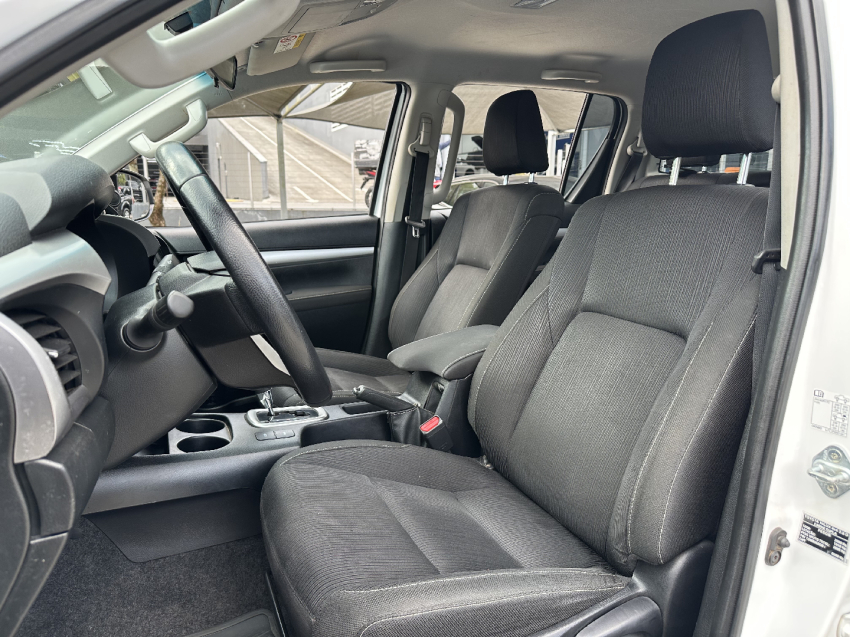 hilux 2.8 d-4d turbo diesel cd sr 4x4 automatica 2023/2024