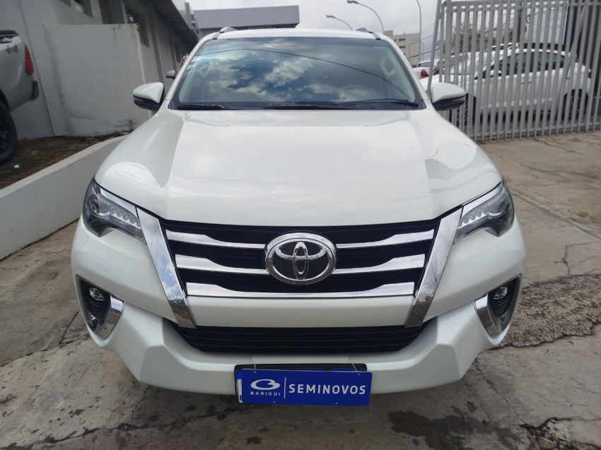 toyota hilux sw4 2.8 srx 4x4 7 lugares 16v turbo intercooler diesel 4p automatico 2020