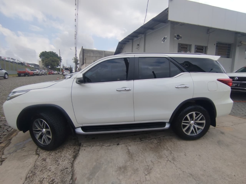toyota hilux sw4 2.8 srx 4x4 7 lugares 16v turbo intercooler diesel 4p automatico 2020