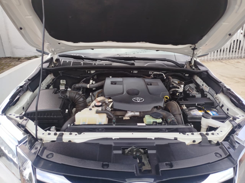 toyota hilux sw4 2.8 srx 4x4 7 lugares 16v turbo intercooler diesel 4p automatico 2020