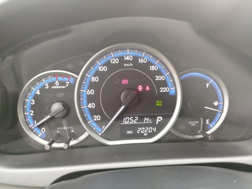 toyota yaris 1.5 16v flex xl multidrive 4p automatico 2025