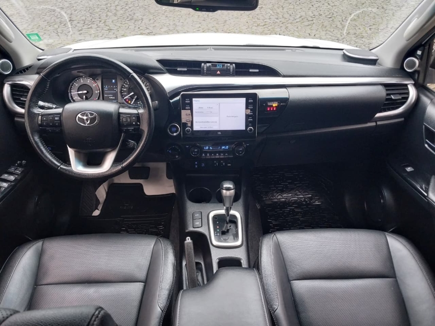 toyota hilux 2.8 d-4d turbo diesel cd srx 4x4 automatico 4p 202310