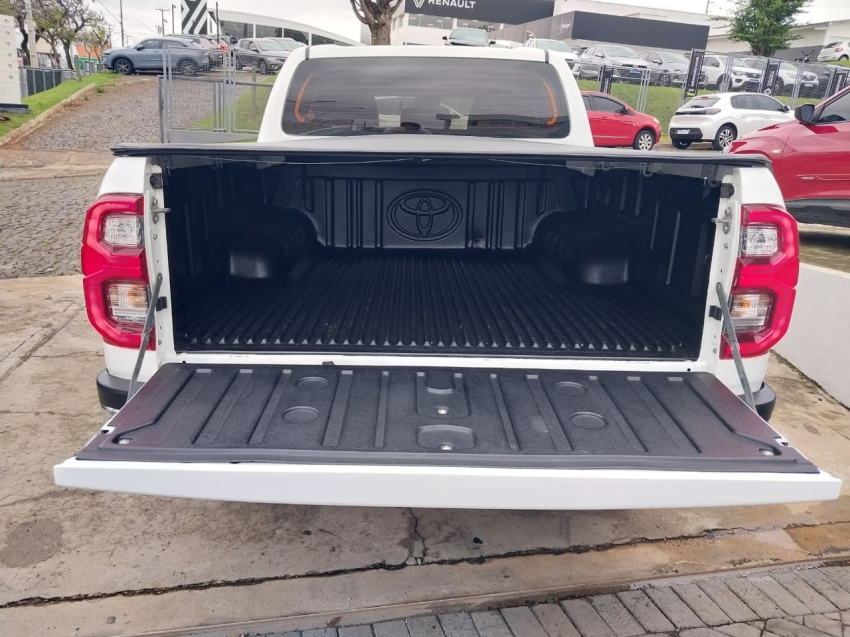 toyota hilux 2.8 d-4d turbo diesel cd srx 4x4 automatico 4p 20238