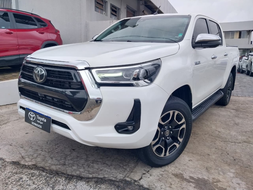 toyota hilux 2.8 d-4d turbo diesel cd srx 4x4 automatico 4p 20232