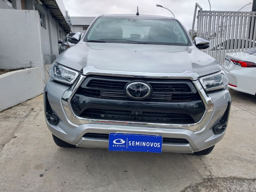 toyota hilux 2.8 d-4d turbo diesel cd srx 4x4 automatico 4p 20241