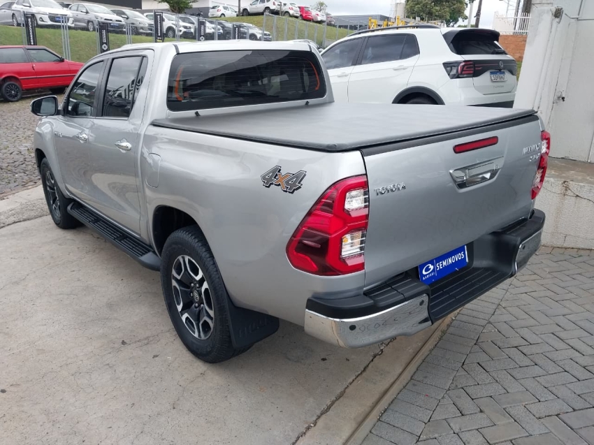 toyota hilux 2.8 d-4d turbo diesel cd srx 4x4 automatico 4p 20245