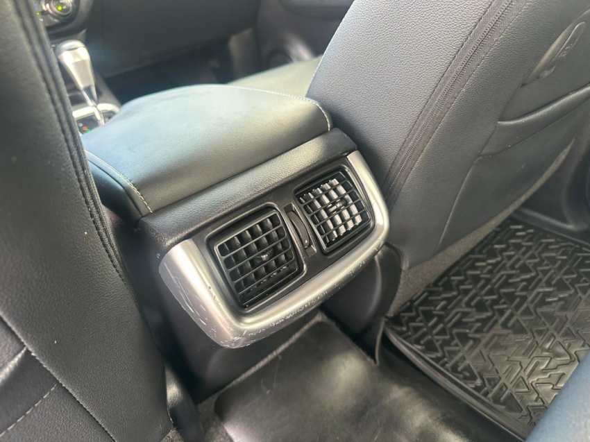 hilux cd dsl 4x4 srx 2.8 diesel13