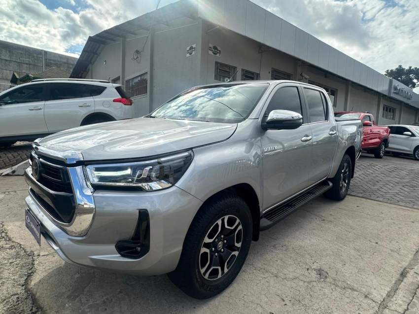 hilux cd dsl 4x4 srx 2.8 diesel2
