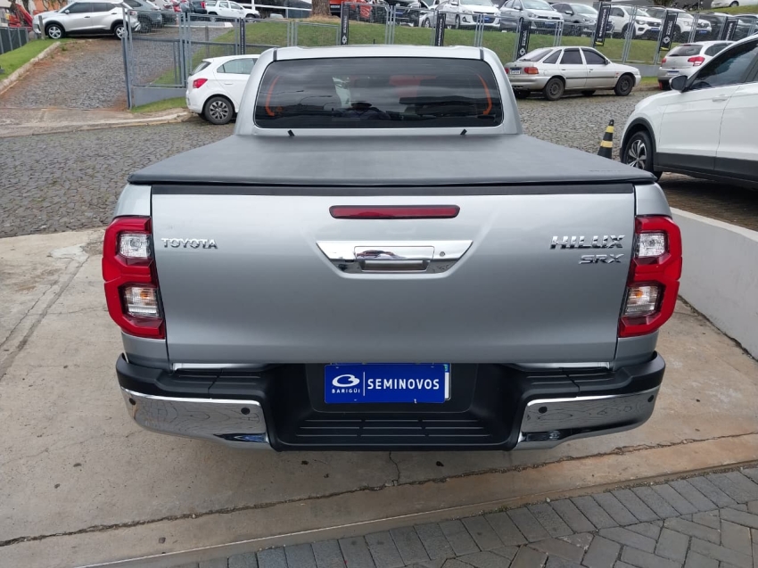 toyota hilux 2.8 d-4d turbo diesel cd srx 4x4 automatico 4p 20246