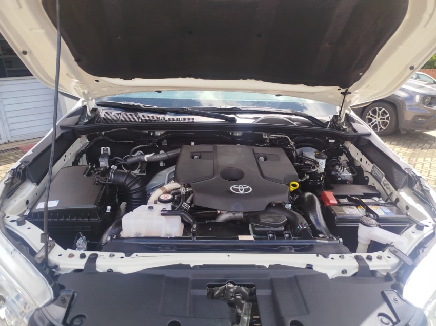 toyota hilux 2.8 d-4d turbo diesel cs 4x4 manual 2p 20248