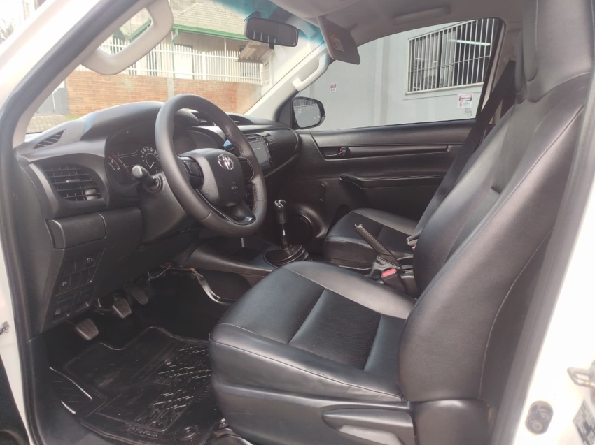 toyota hilux 2.8 d-4d turbo diesel cs 4x4 manual 2p 202412