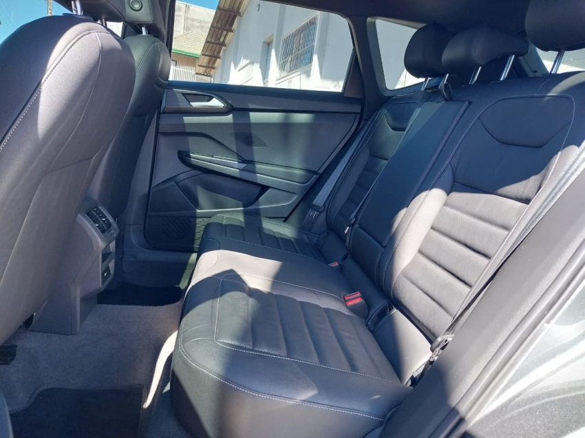 volkswagen taos 1.4 250 tsi total flex highline automatico 4p 202214