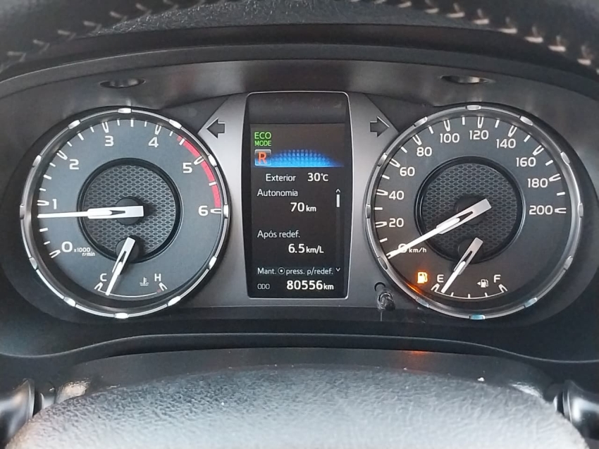 toyota hilux 2.8 d-4d turbo diesel cd srx 4x4 automatico 4p 202113