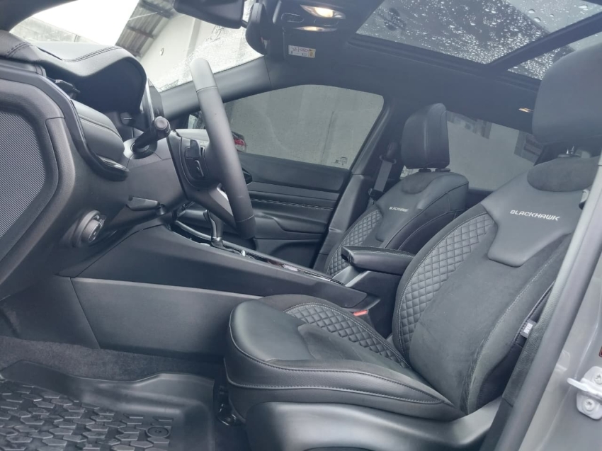 jeep compass 2.0 hurricane 4 turbo gasolina blackhawk at9 4p automatico 202515