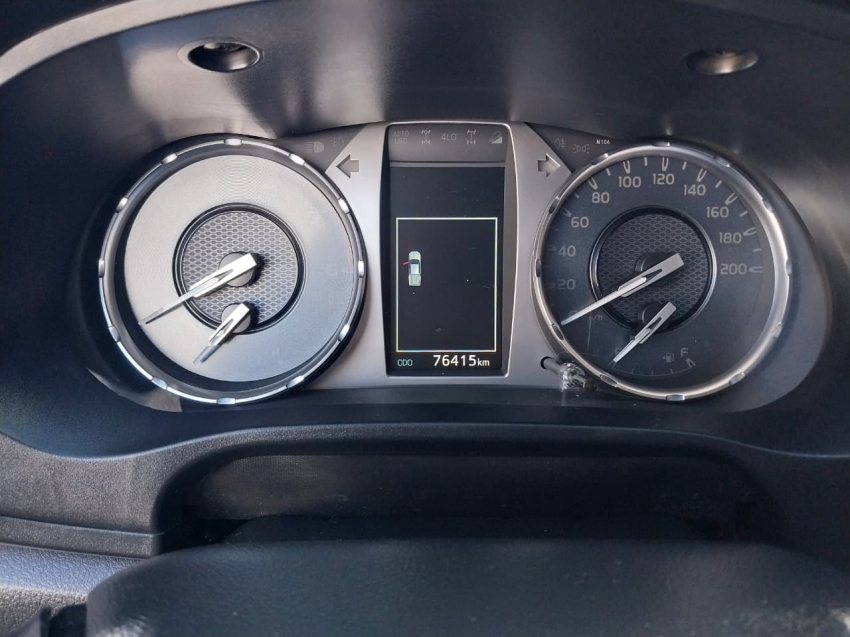 toyota hilux 2.8 d-4d turbo diesel cd srx 4x4 automatico 4p 202110