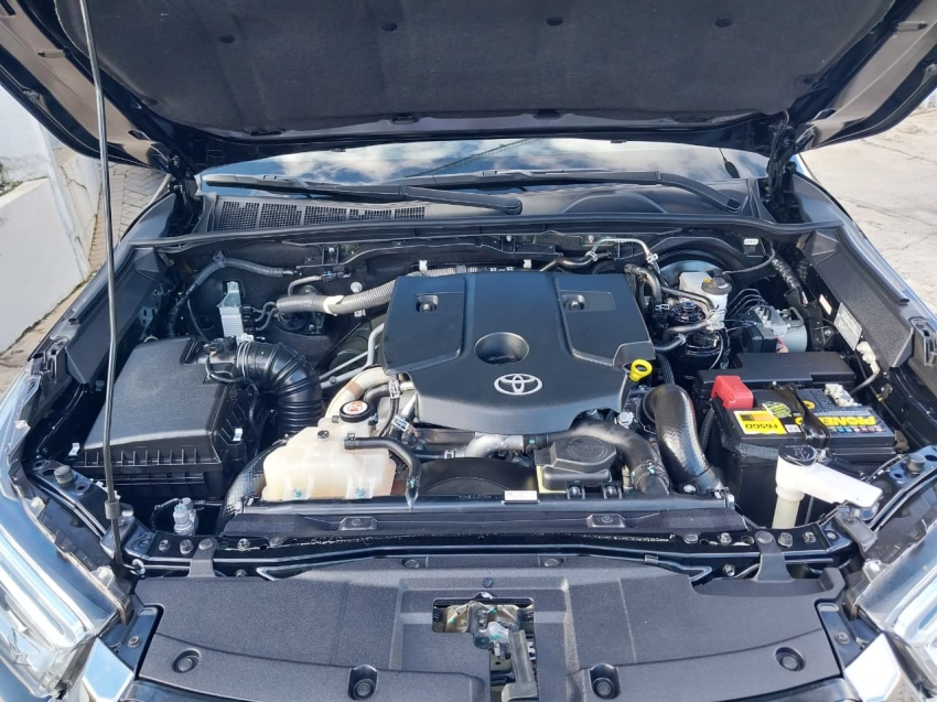 toyota hilux 2.8 d-4d turbo diesel cd srx 4x4 automatico 4p 20219