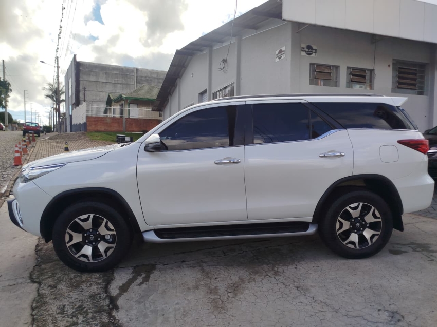 toyota hilux sw4 2.8 srx diamond 4x4 7 lugares 16v turbo intercooler diesel 4p automatico 20194