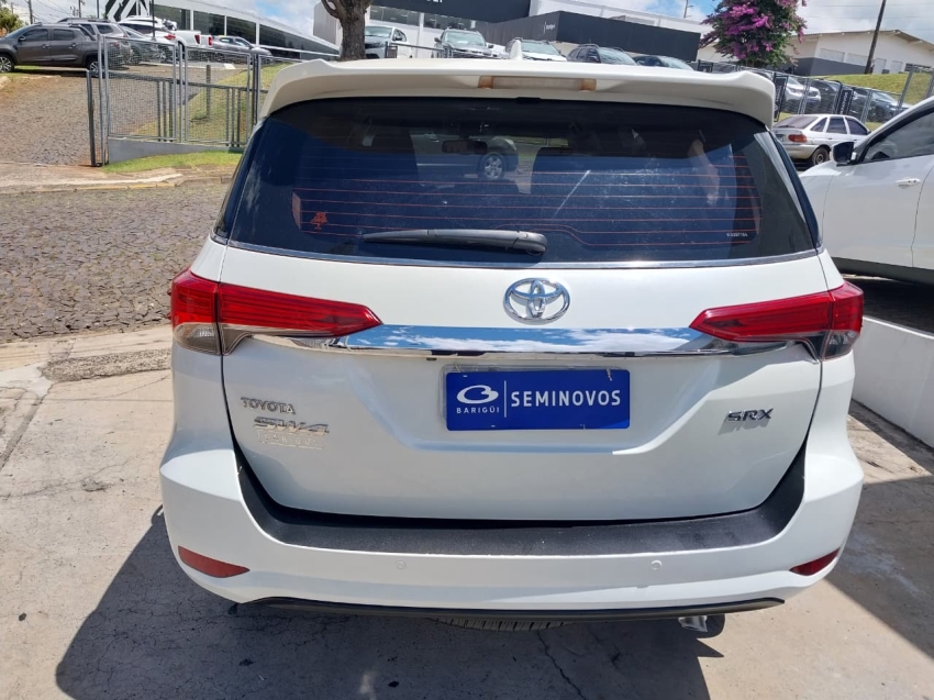 toyota hilux sw4 2.8 srx 4x4 7 lugares 16v turbo intercooler diesel 4p automatico 20196