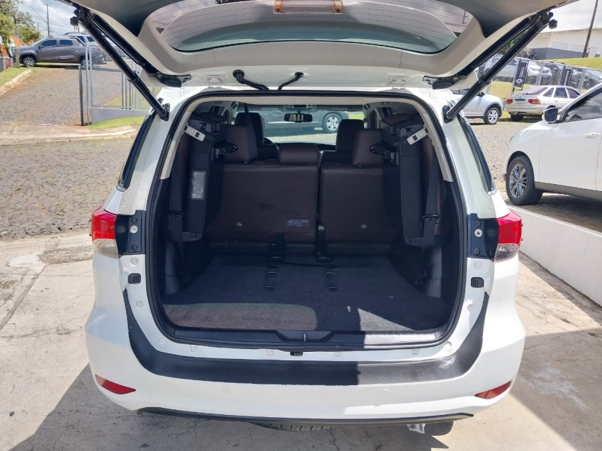 toyota hilux sw4 2.8 srx 4x4 7 lugares 16v turbo intercooler diesel 4p automatico 20199