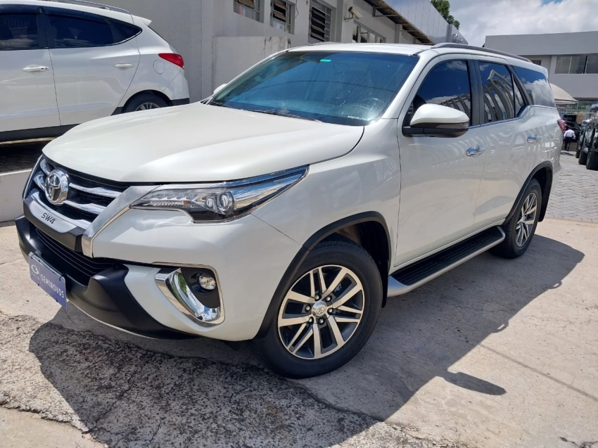 toyota hilux sw4 2.8 srx 4x4 7 lugares 16v turbo intercooler diesel 4p automatico 20192