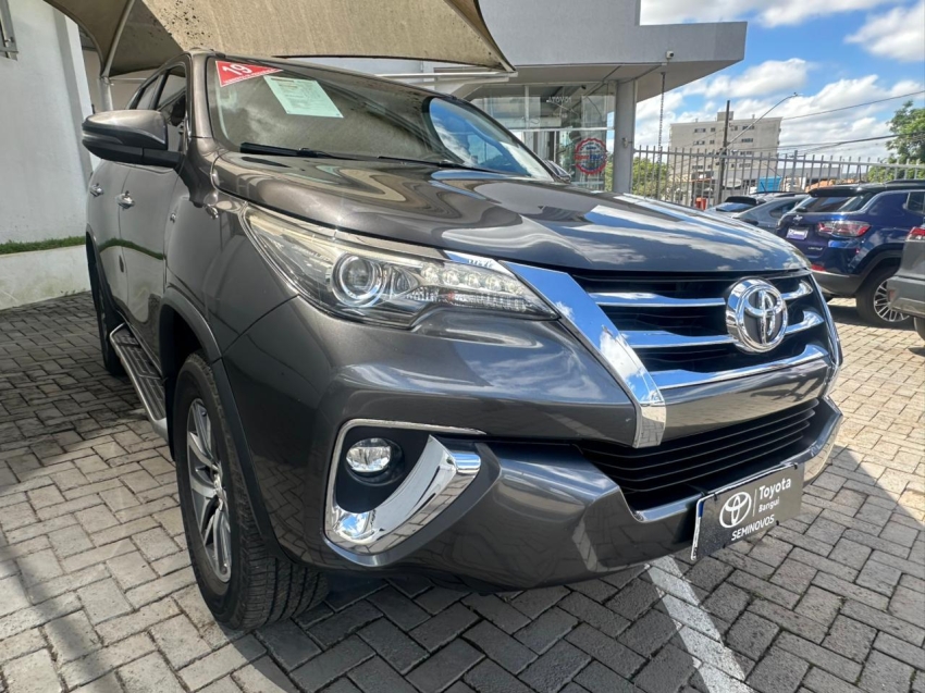 toyota hilux sw4 2.8 srx 4x4 7 lugares 16v turbo intercooler diesel 4p automatico 201911