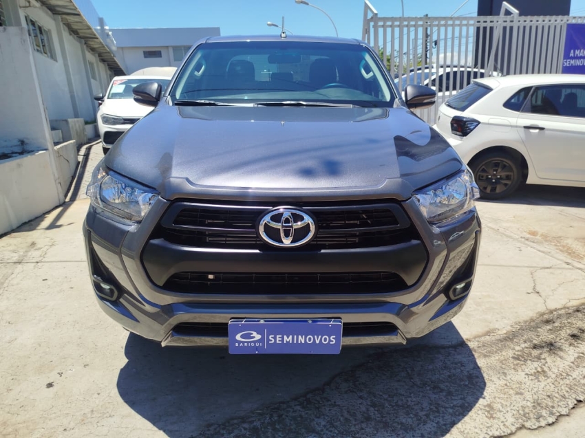 toyota hilux 2.8 d-4d turbo diesel cd sr 4x4 automatico 4p 20251