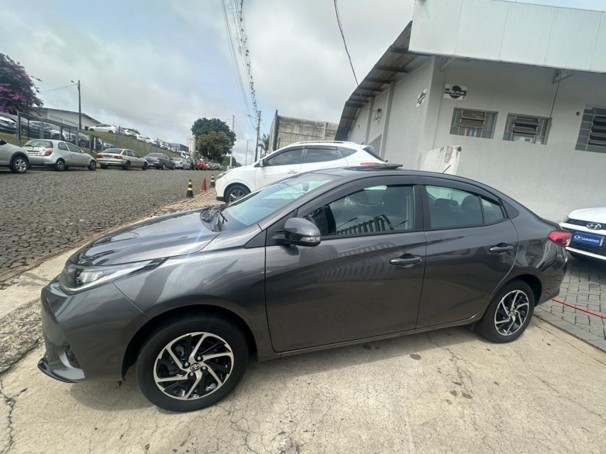 toyota yaris 1.5 16v flex sedan xls connect multidrive 4p automatico 20235