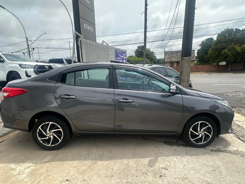 toyota yaris 1.5 16v flex sedan xls connect multidrive 4p automatico 20234