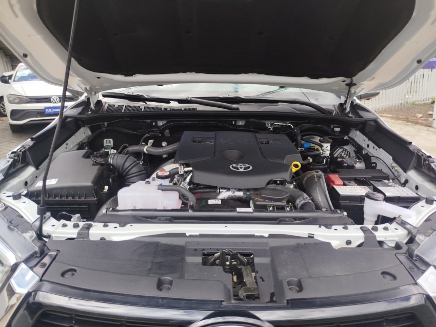 toyota hilux 2.8 d-4d turbo diesel cd srx 4x4 automatico 4p 20258