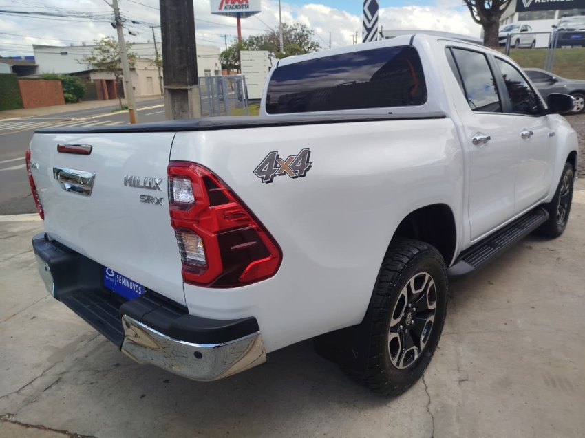 toyota hilux 2.8 d-4d turbo diesel cd srx 4x4 automatico 4p 20257
