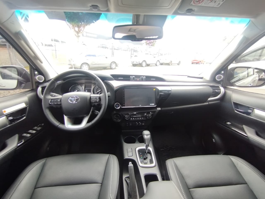 toyota hilux 2.8 d-4d turbo diesel cd srx 4x4 automatico 4p 202510