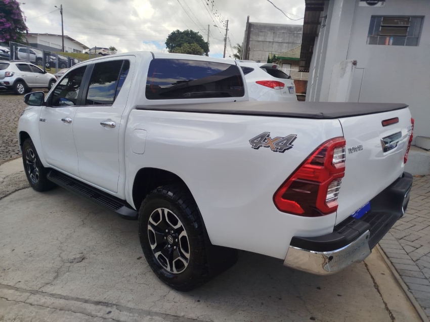 toyota hilux 2.8 d-4d turbo diesel cd srx 4x4 automatico 4p 20255