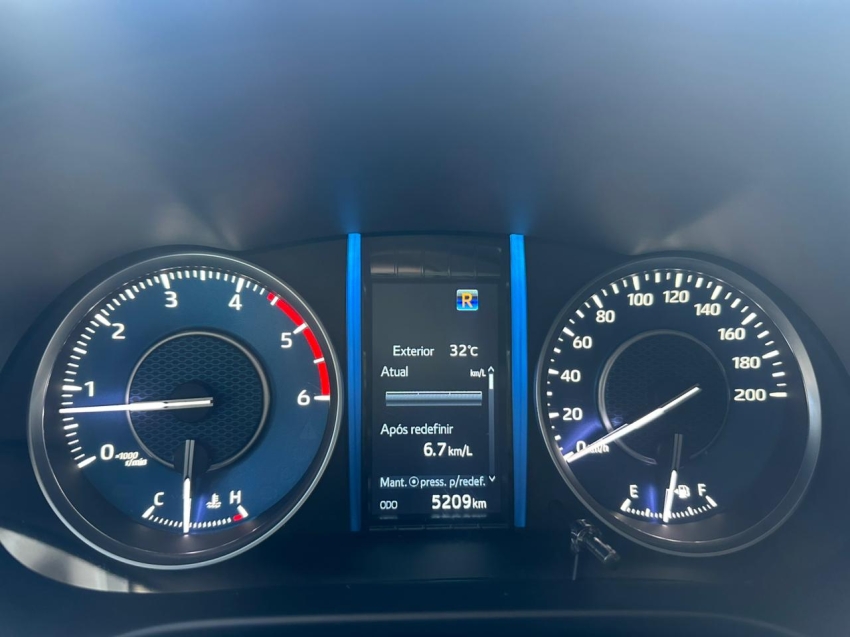 toyota hilux sw4 2.8 d-4d turbo diesel srx platinum 4x4 automatico 4p 202510