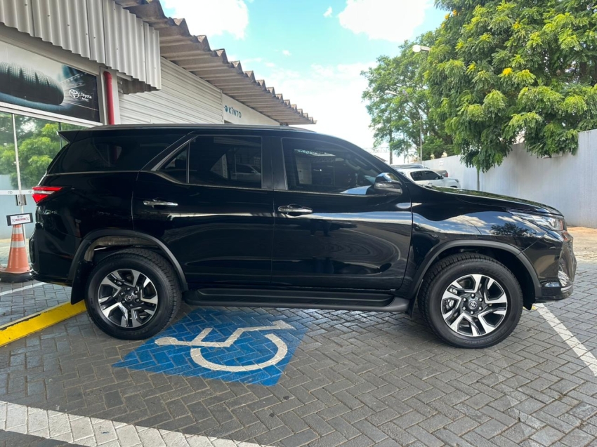 toyota hilux sw4 2.8 d-4d turbo diesel srx platinum 4x4 automatico 4p 20253