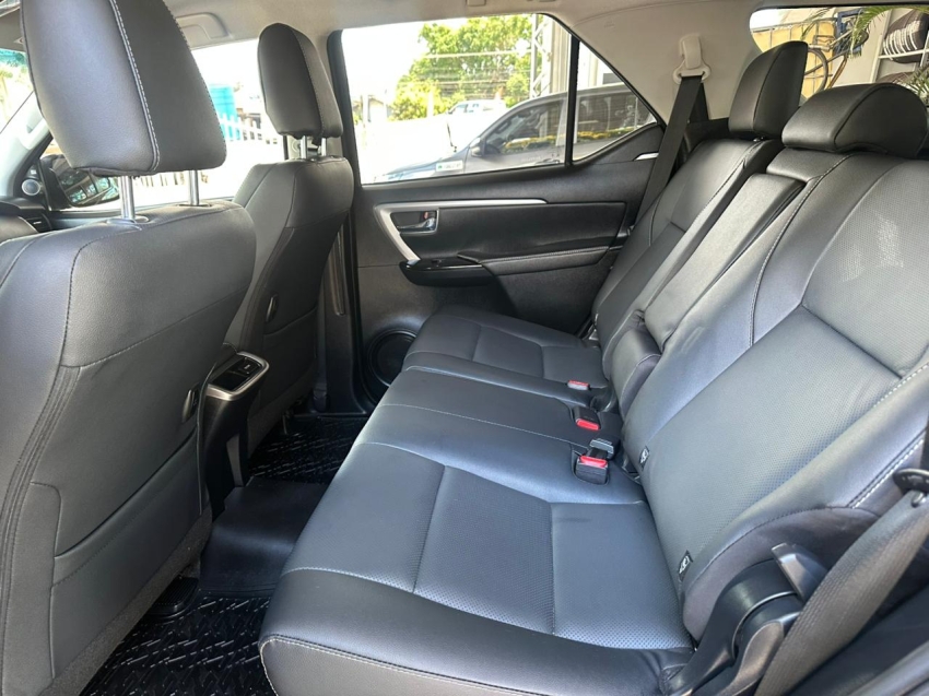 toyota hilux sw4 2.8 d-4d turbo diesel srx platinum 4x4 automatico 4p 202513