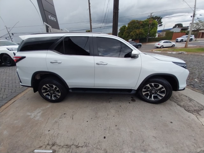 toyota hilux sw4 2.8 d-4d turbo diesel srx platinum 7l 4x4 automatico 4p 20254