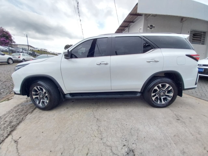 toyota hilux sw4 2.8 d-4d turbo diesel srx platinum 7l 4x4 automatico 4p 20253