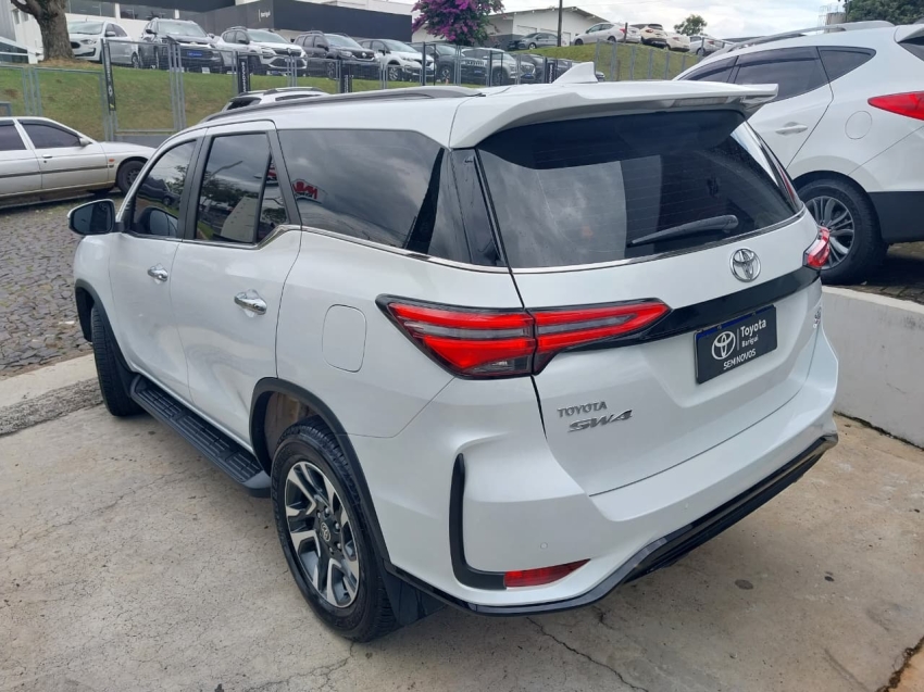 toyota hilux sw4 2.8 d-4d turbo diesel srx platinum 7l 4x4 automatico 4p 20255