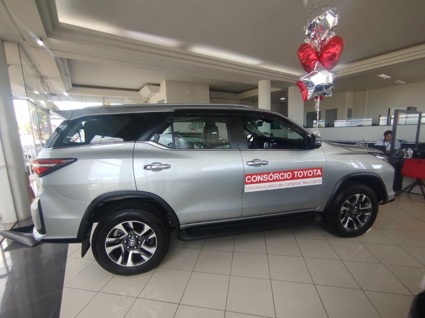 toyota hilux sw4 2.8 d-4d turbo diesel srx platinum 4x4 automatico 4p 20243