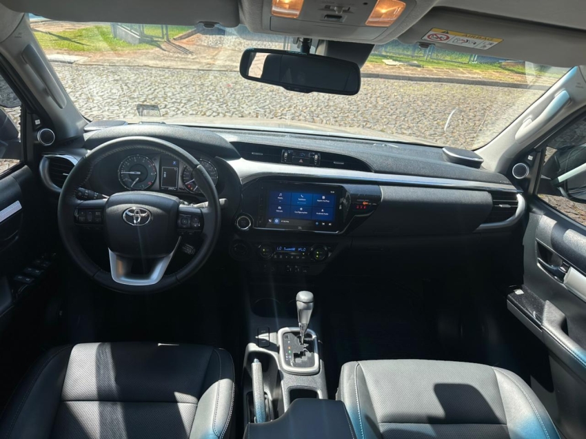 toyota hilux 2.8 d-4d turbo diesel cd srx plus 4x4 automatico 4p 202415