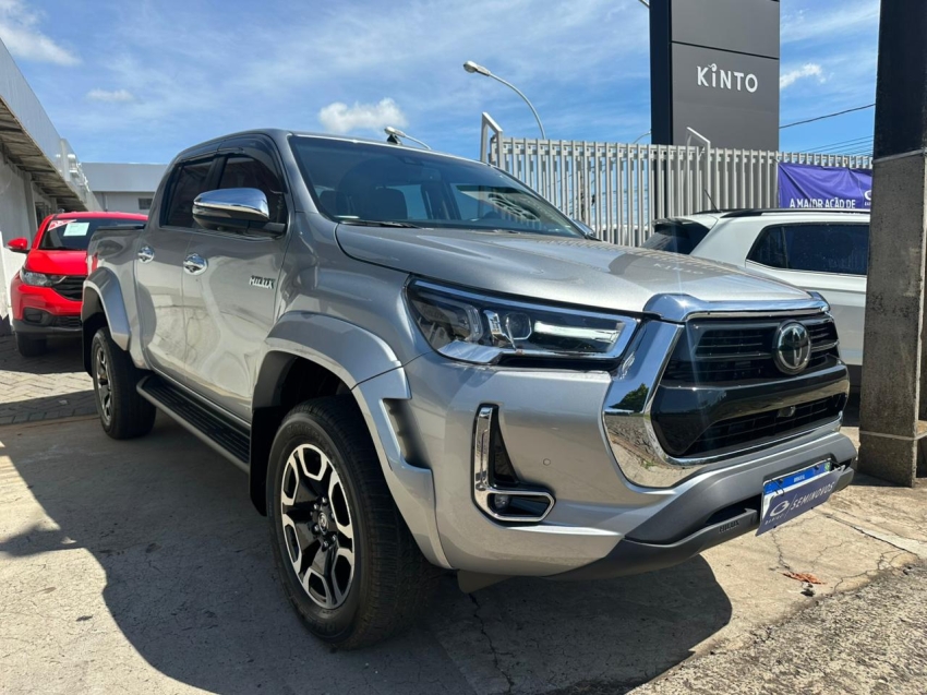 toyota hilux 2.8 d-4d turbo diesel cd srx plus 4x4 automatico 4p 202416