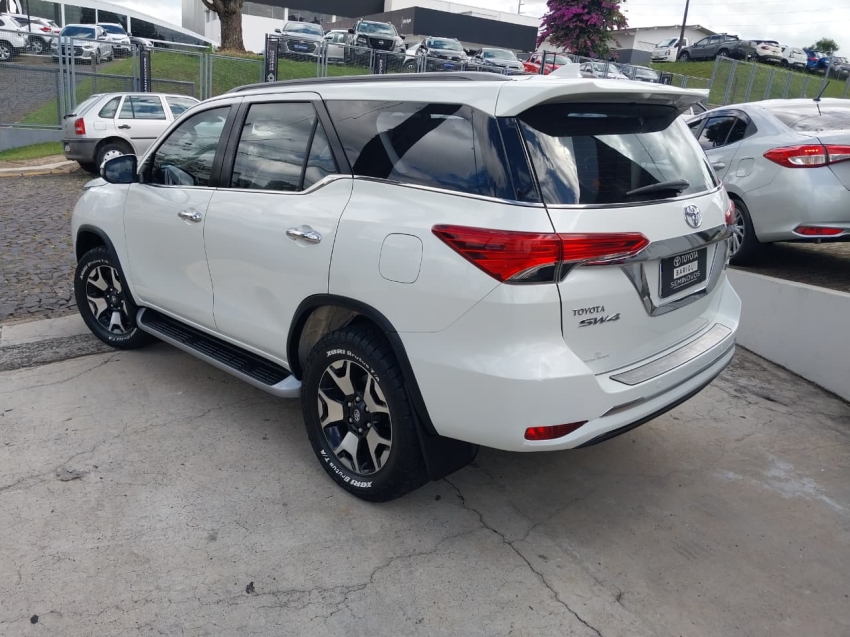 toyota hilux sw4 2.8 srx diamond 4x4 7 lugares 16v turbo intercooler diesel 4p automatico 20195