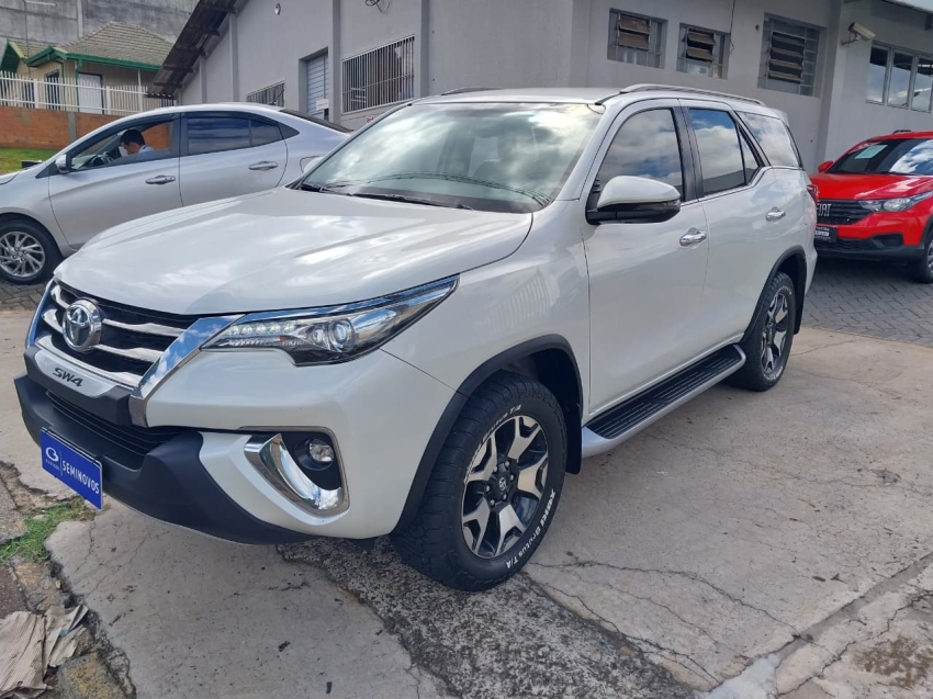 toyota hilux sw4 2.8 srx diamond 4x4 7 lugares 16v turbo intercooler diesel 4p automatico 20192